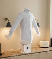 Automatic ironing machine